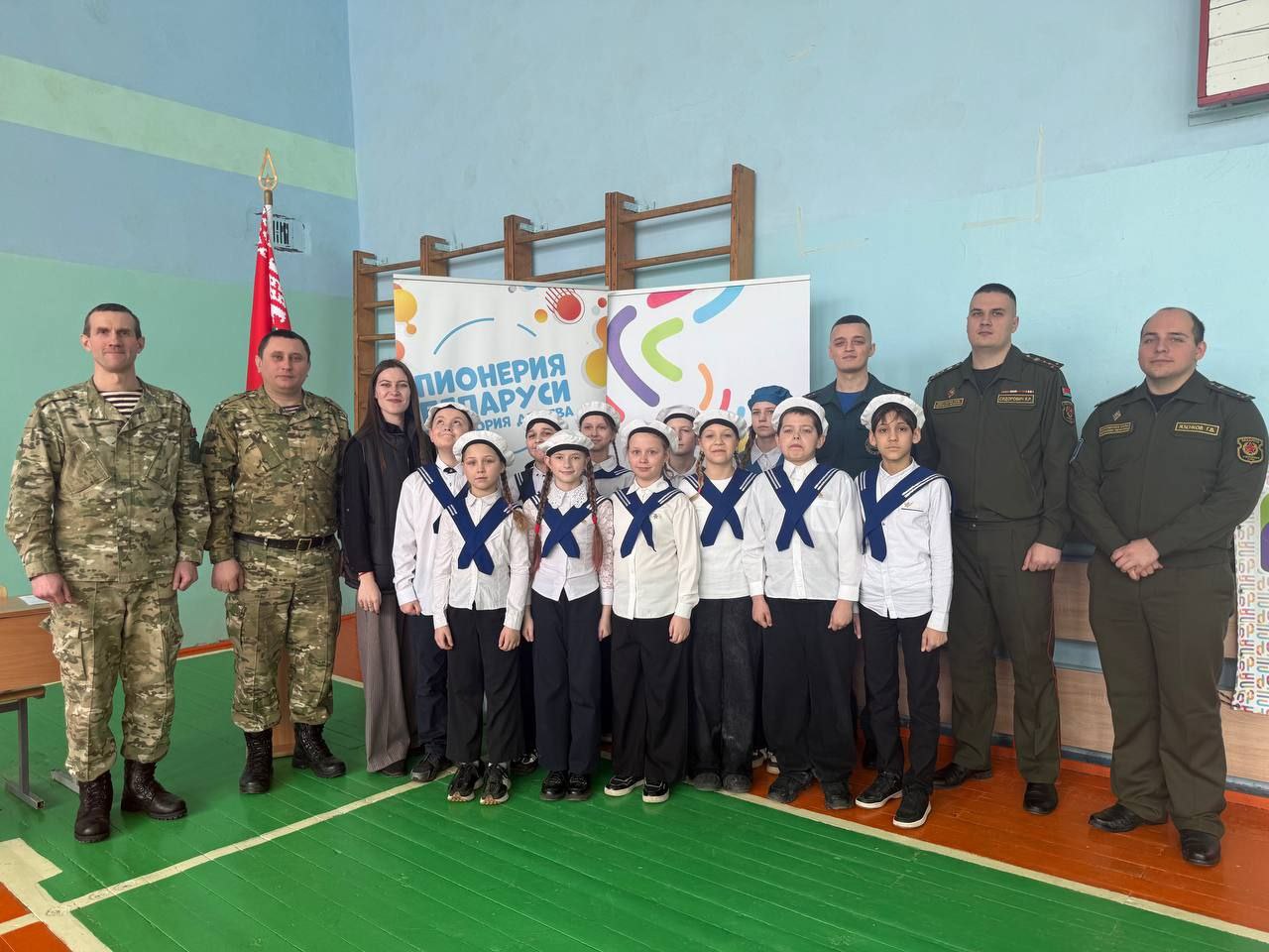 photo 5253742294874134153 y