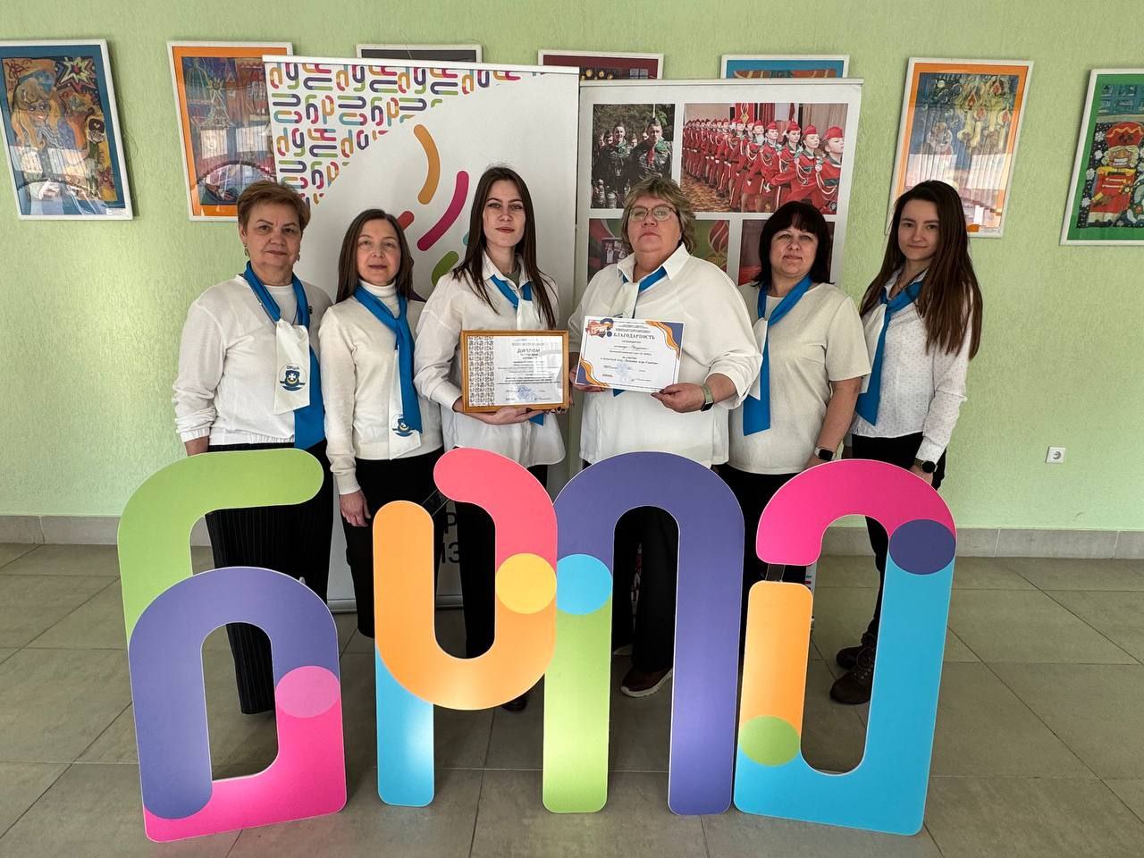 photo 5255949637481338004 y